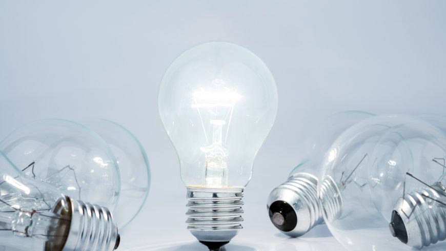 Iluminação / Ventiladores
